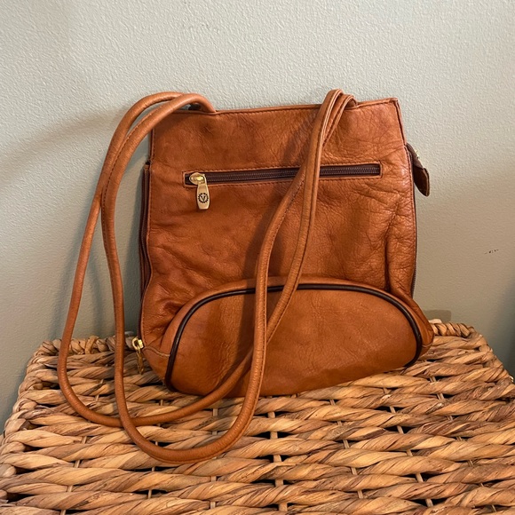 Valentina Leather Bag in Tan - Picture 2 of 7